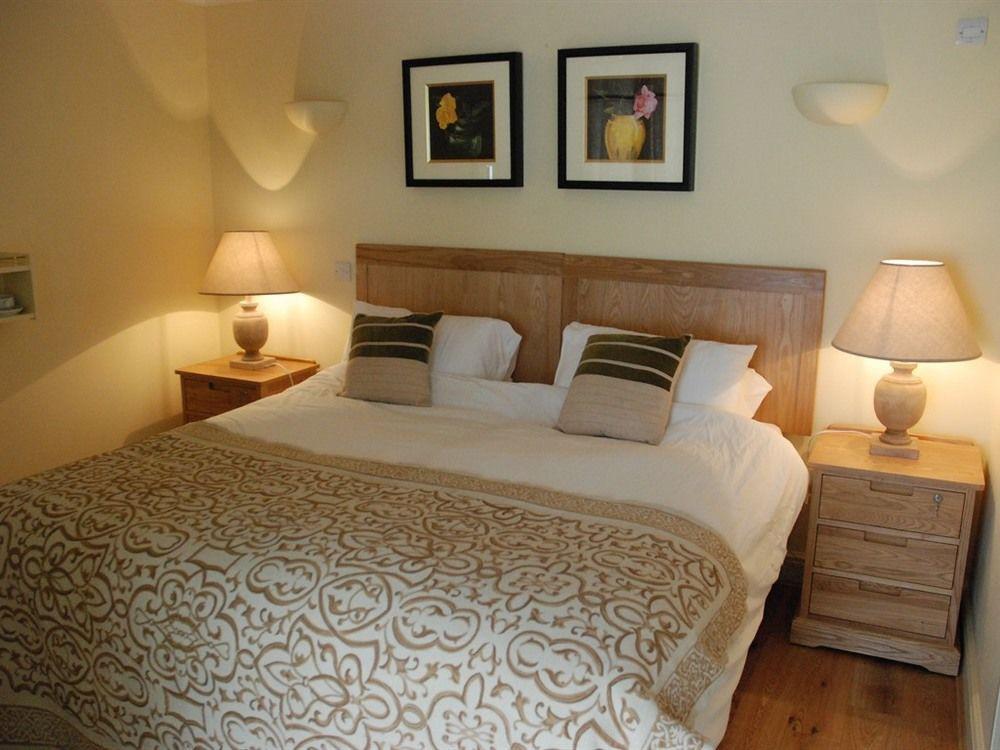 The Black Bull Inn Balsham Экстерьер фото